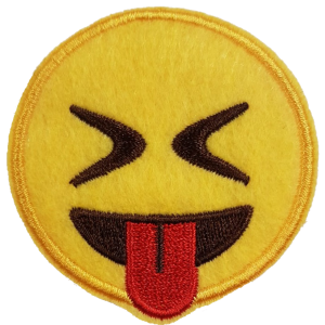 Embleem Nr. 550 Smiley Dichte ogen met tong